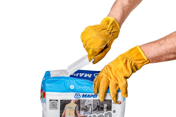 Easy and clean opening system: STANPACK